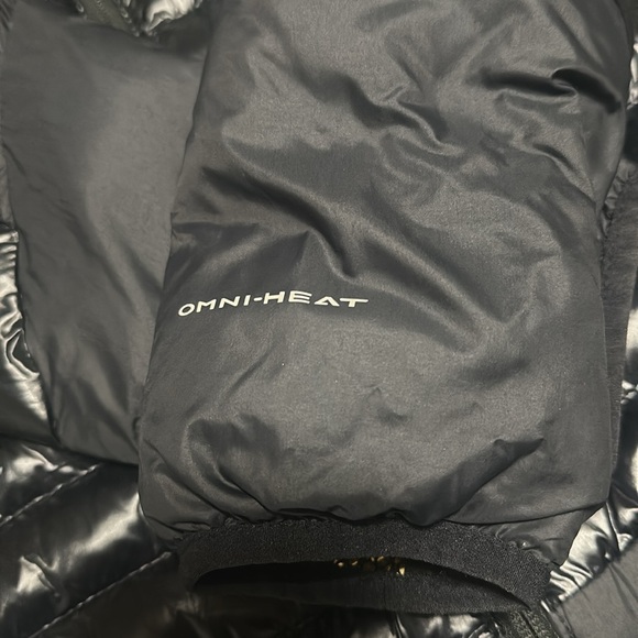 Columbia Women's Black Puffer Jacket - Picture 2 of 7